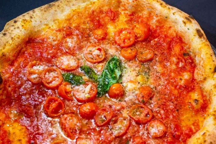 Traditional Naples Pizza Recipe Traditional Naples Pizza Recipe