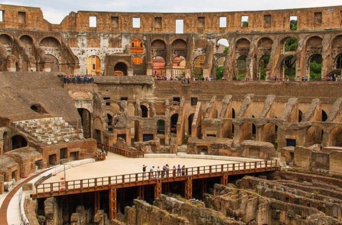 Colosseum tour tickets Colosseum tour tickets